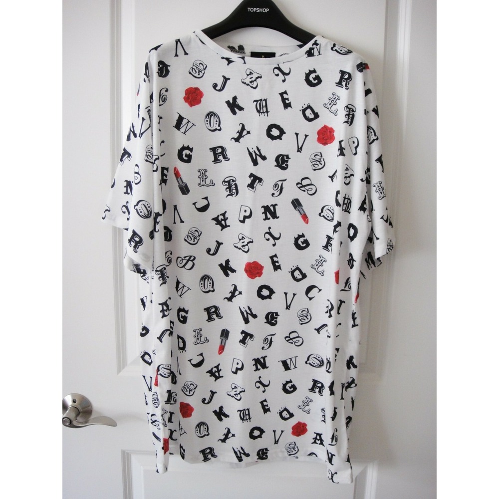 Listen Flavor Spooky Alphabet Cutsew Tee